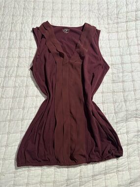 LOFT Sleeveless V-Neck Ruffled Front Camisole in Wine